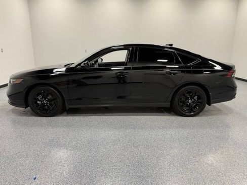 Used 2025 Honda Accord SE image 8
