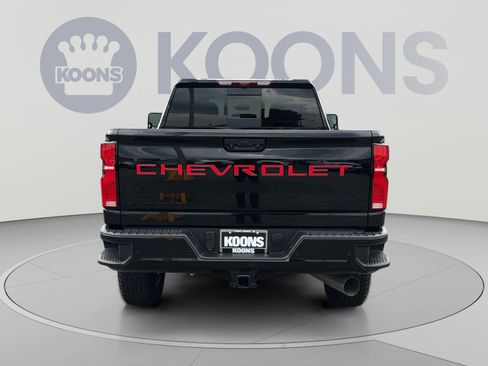 Used 2025 Chevrolet Silverado 2500 High Country w/ High Country Premium Package AWD/4WD image 5