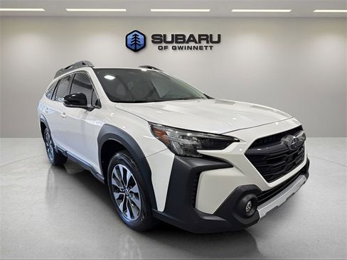 Used 2023 Subaru Outback Limited image 7