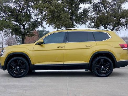 Used 2018 Volkswagen Atlas SEL Premium image 4