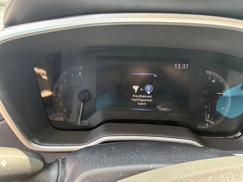 Used 2022 Toyota Corolla Cross XLE AWD/4WD image 26