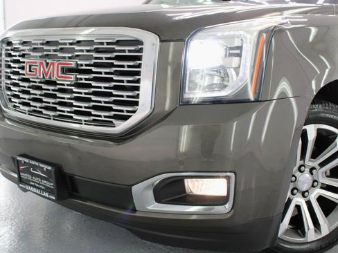 Used 2019 GMC Yukon XL Denali w/ Denali Ultimate Package AWD/4WD image 21