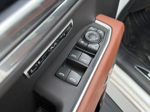 Used 2025 GMC Sierra 1500 Denali Ultimate AWD/4WD image 24