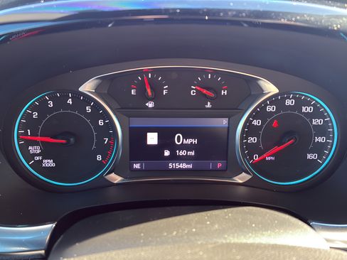 Used 2023 Chevrolet Traverse RS FWD image 25