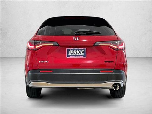 Used 2024 Honda HR-V Sport image 4