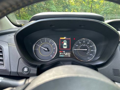 Used 2021 Subaru Crosstrek 2.5i Sport w/ Moonroof Package AWD/4WD image 21