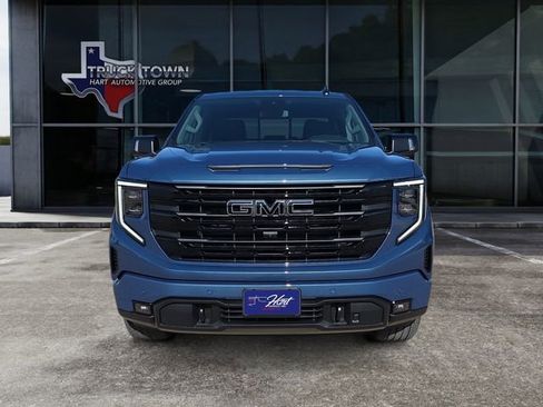 New 2026 GMC Sierra 1500 Elevation w/ Elevation Premium Package AWD/4WD image 8