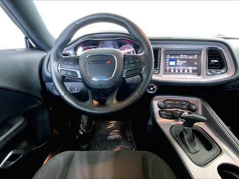Used 2023 Dodge Challenger SXT RWD image 4