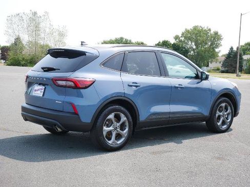 Certified 2025 Ford Escape ST-Line Select AWD/4WD image 5