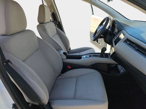 Used 2017 Honda HR-V EX image 12