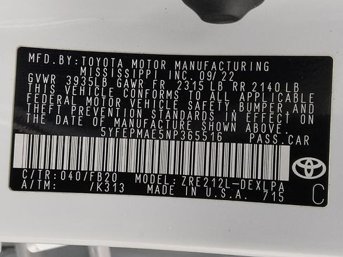 Used 2022 Toyota Corolla LE FWD image 33