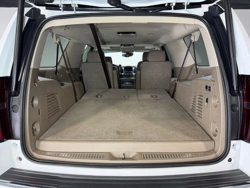 Used 2017 Chevrolet Suburban Premier AWD/4WD image 15