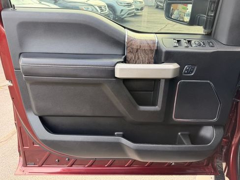 Used 2017 Ford F250 Lariat w/ Lariat Value Package AWD/4WD image 37
