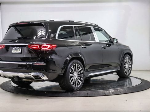 Certified 2021 Mercedes-Benz Maybach GLS 600 4MATIC image 4