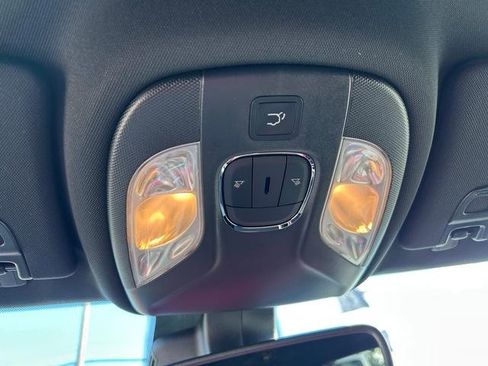 New 2026 Jeep Compass Limited image 25