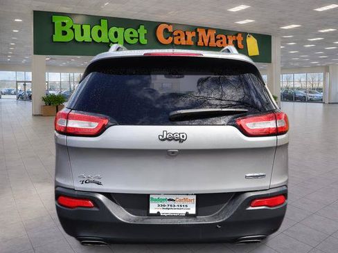 Used 2015 Jeep Cherokee Latitude w/ Cold Weather Group AWD/4WD image 7