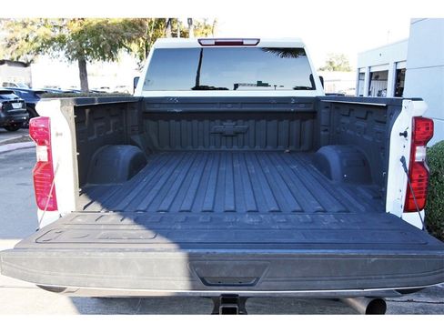 Used 2023 Chevrolet Silverado 2500 LT image 29