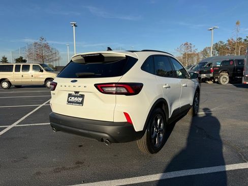 New 2026 Ford Escape ST-Line w/ Tech Pack #1 image 8