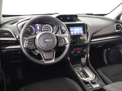 Used 2023 Subaru Forester Premium AWD/4WD image 2