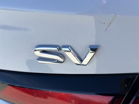 Certified 2024 Nissan Versa SV w/ Trunk Package image 5