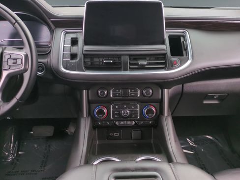 Used 2024 Chevrolet Tahoe LT image 11