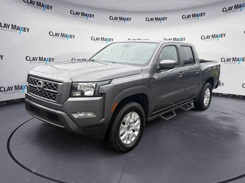 Used 2022 Nissan Frontier SV AWD/4WD image 1