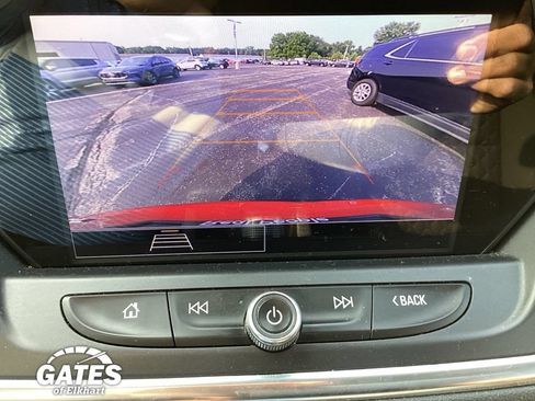 Used 2022 Chevrolet Blazer LT FWD image 19