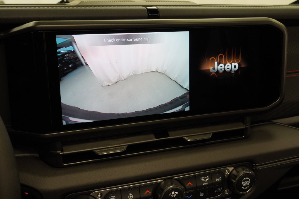 New 2026 Jeep Wrangler Unlimited Rubicon AWD/4WD image 23
