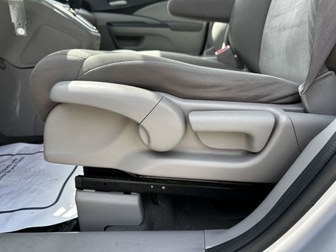 Used 2014 Honda CR-V LX image 8