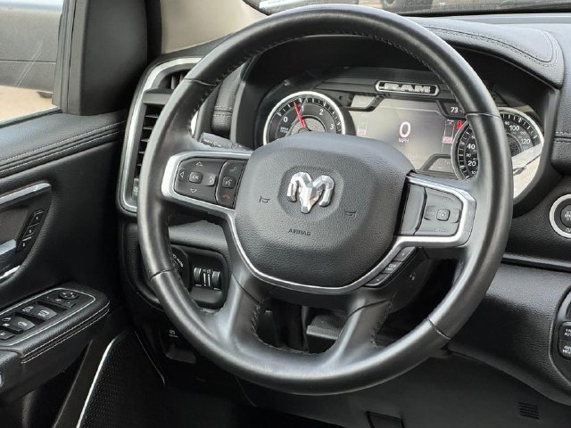 Used 2022 RAM 1500 Laramie AWD/4WD image 17
