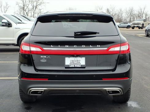 Used 2018 Lincoln MKX Reserve w/ Lincoln MKX Climate Package image 30