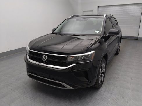 Used 2023 Volkswagen Taos SE FWD image 15