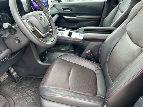 Used 2025 Toyota Sienna XSE w/ XSE Premium Package AWD/4WD image 11