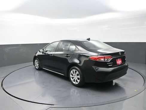 Used 2024 Toyota Corolla LE FWD image 58