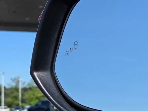Used 2018 Toyota Highlander SE AWD/4WD image 19