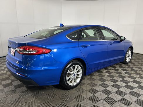 Used 2020 Ford Fusion SE FWD image 5