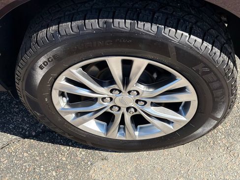 Certified 2020 Cadillac XT5 Premium Luxury AWD/4WD image 10