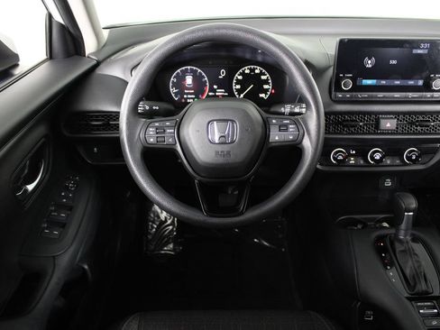 Used 2023 Honda HR-V LX image 6