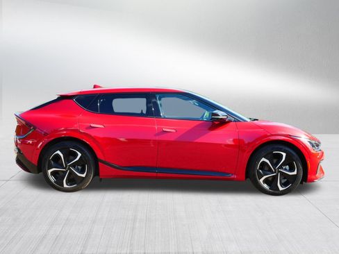 Certified 2024 Kia EV6 GT-Line AWD/4WD image 8