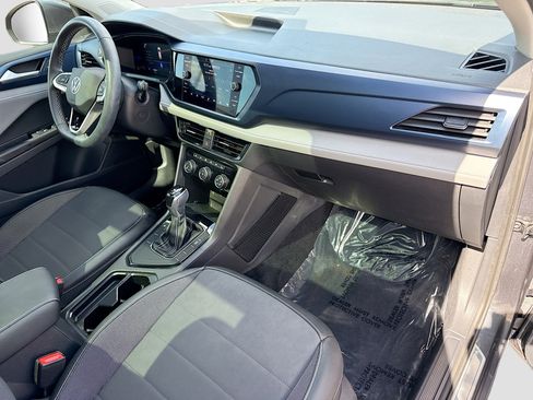 Used 2023 Volkswagen Taos SE w/ Panoramic Sunroof Package FWD image 13