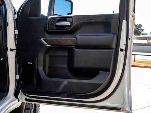 Used 2021 GMC Sierra 2500 Denali w/ Denali Ultimate Package image 37