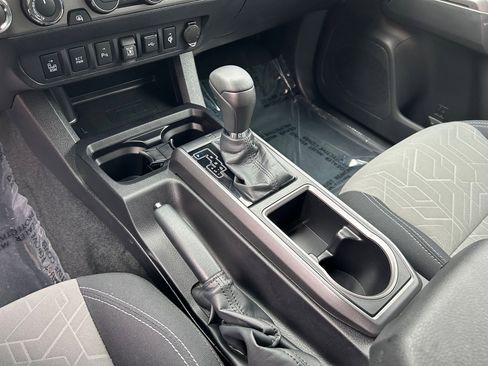 Used 2023 Toyota Tacoma TRD Sport w/ Advanced Technology Package AWD/4WD image 19