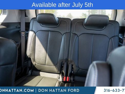 Used 2023 Jeep Grand Cherokee L Limited AWD/4WD image 23