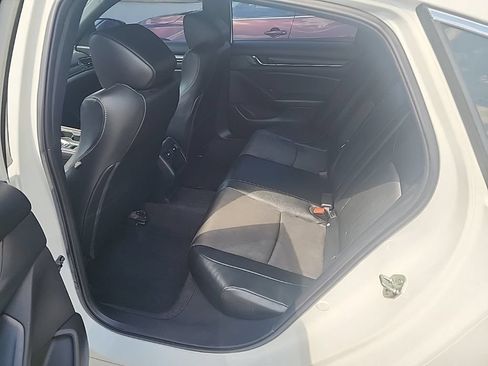Used 2022 Honda Accord Sport image 9