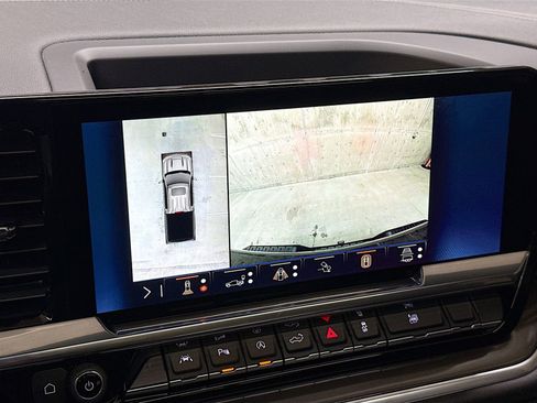 New 2026 Chevrolet Silverado 1500 High Country AWD/4WD image 16