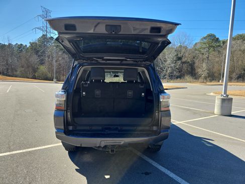 Used 2019 Toyota 4Runner SR5 Premium image 12