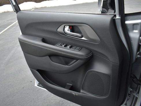 New 2026 Chrysler Voyager LX FWD image 21
