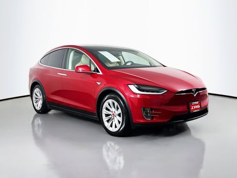 Used 2016 Tesla Model X image 7
