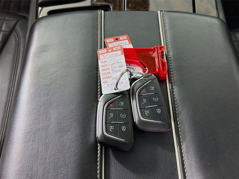 Used 2021 Cadillac Escalade Sport Platinum image 34