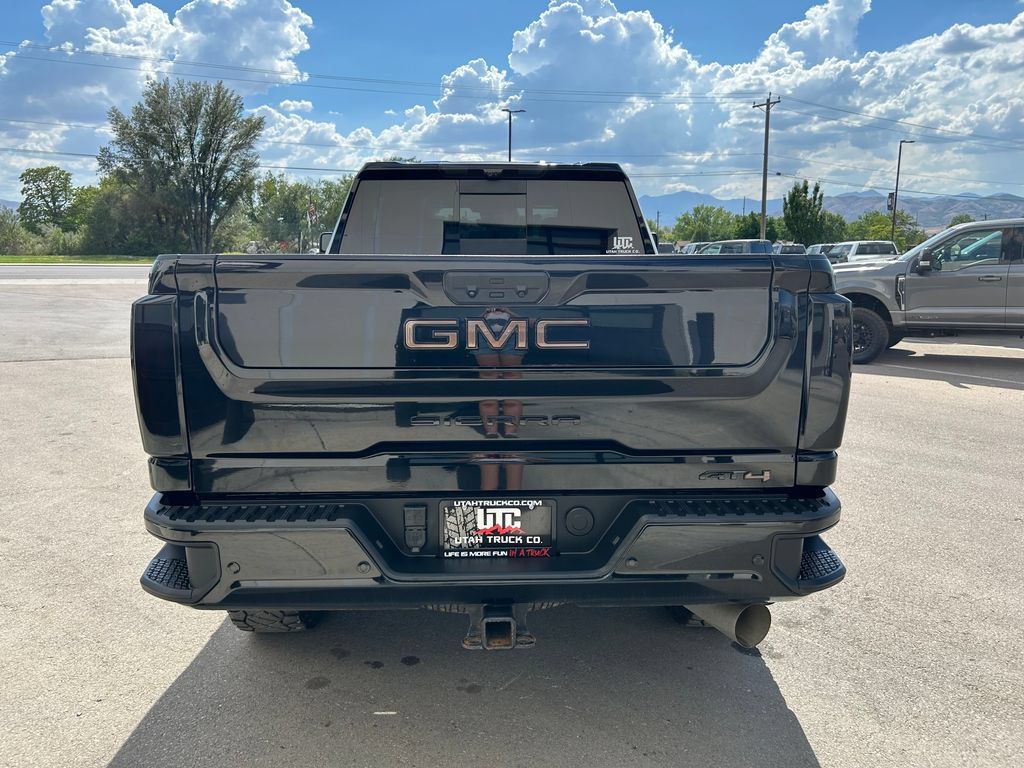 Used 2024 GMC Sierra 2500 AT4 w/ AT4 Premium Plus Package AWD/4WD image 6